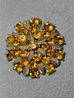 Flower Rose Amber Rhinestone SARAH COVENTRY Vintage Pin Brooch Gold
